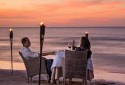 romantic-dining-under-the-stars